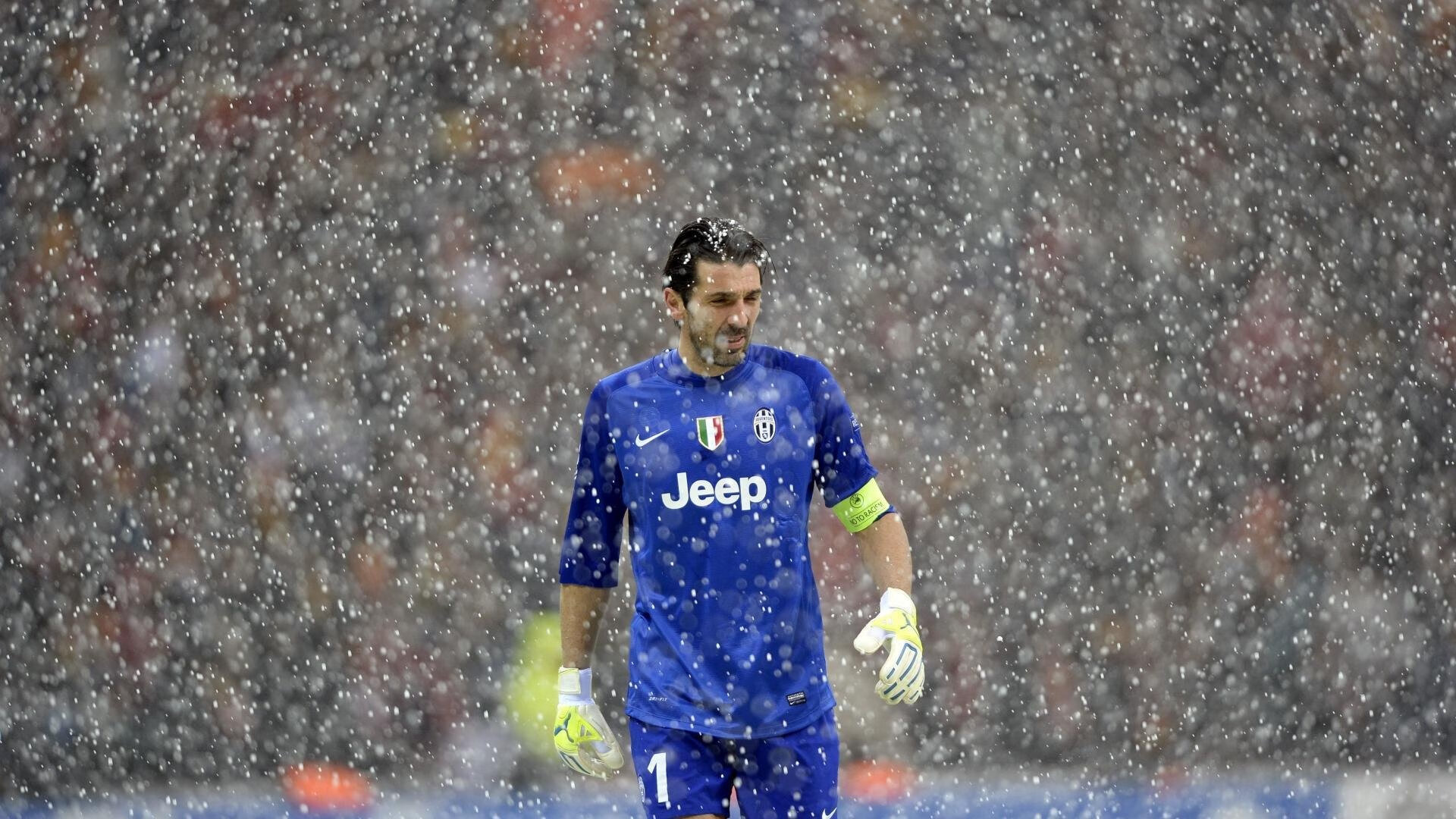 熊猫体育app-2026世界杯之夜，本泽马对手完全无解，传奇的最后一舞