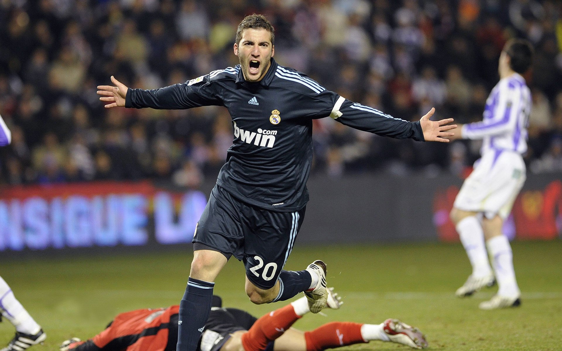 熊猫体育平台-魔术收割湖人，哈利伯顿在2026世界杯接管比赛，新一代控卫之神的双重奏