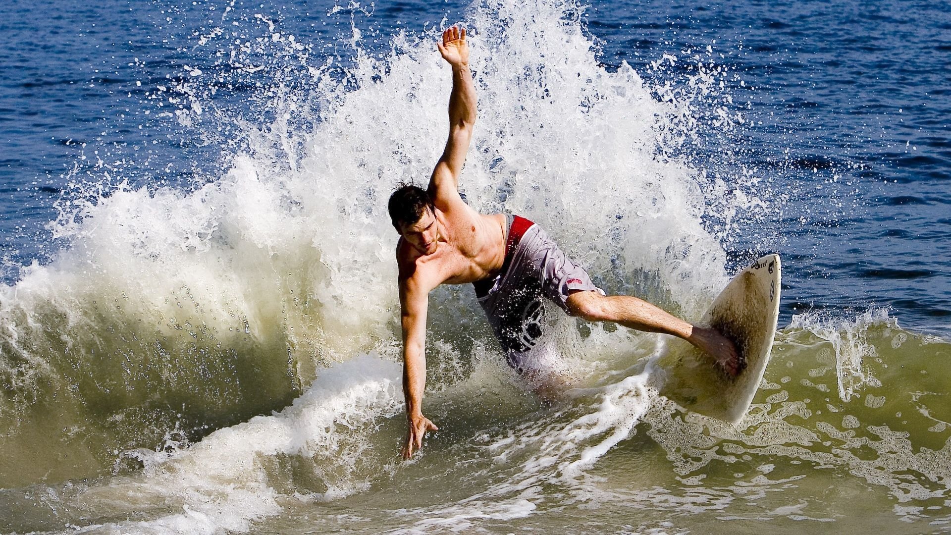 熊猫直播APP-东决关键战焦点战，牙买加一波流战术如何带走塞维利亚？